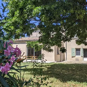 Rez-de-jardin Independant Dans Ferme Maraichere Bio Avec Grand Jardin Privatif Clos Et Arbore Crest